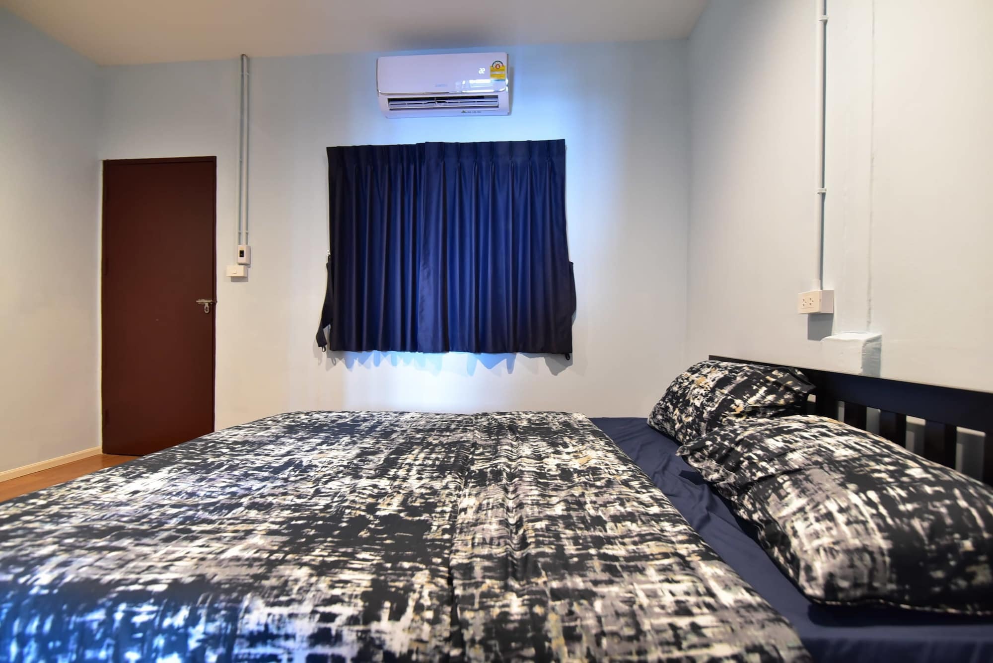Wj Hostel Бангкок Екстер'єр фото